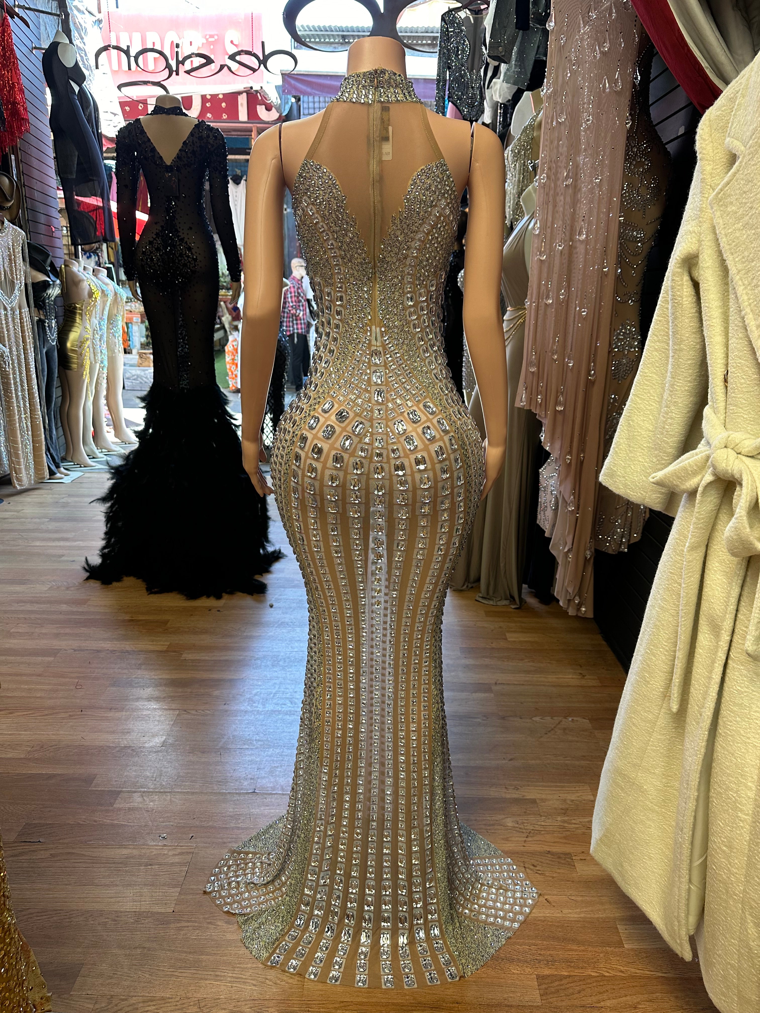 Luxury noir gown