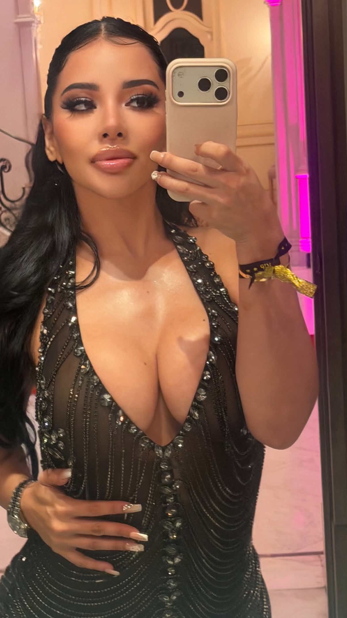 Royal Allure